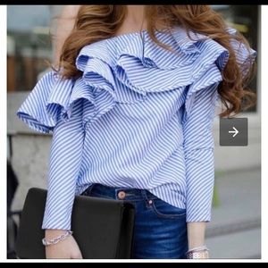 Women’s striped long sleeve one shoulder ruffle S